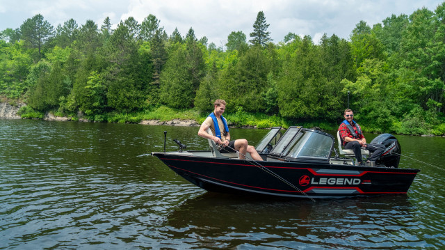 2023 Legend R15 With Mercury 25 ELPT 4-Stroke and Glide-on Trail in Powerboats & Motorboats in New Glasgow