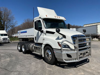 2019 Freightliner T12664ST