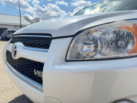Rear View Camera, Aluminum Wheels, Satellite Radio, Air Conditioning, Power Seats! At Subaru Edmonto... (image 2)