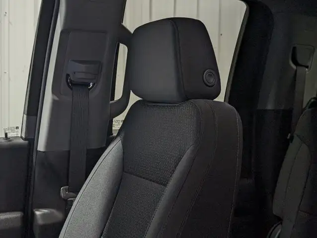 2025 Chevrolet Silverado 1500 Work Truck- Trailering Pkg in Cars & Trucks in Barrie - Image 34