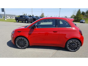 2025 FIAT 500e INSPI(RED)
