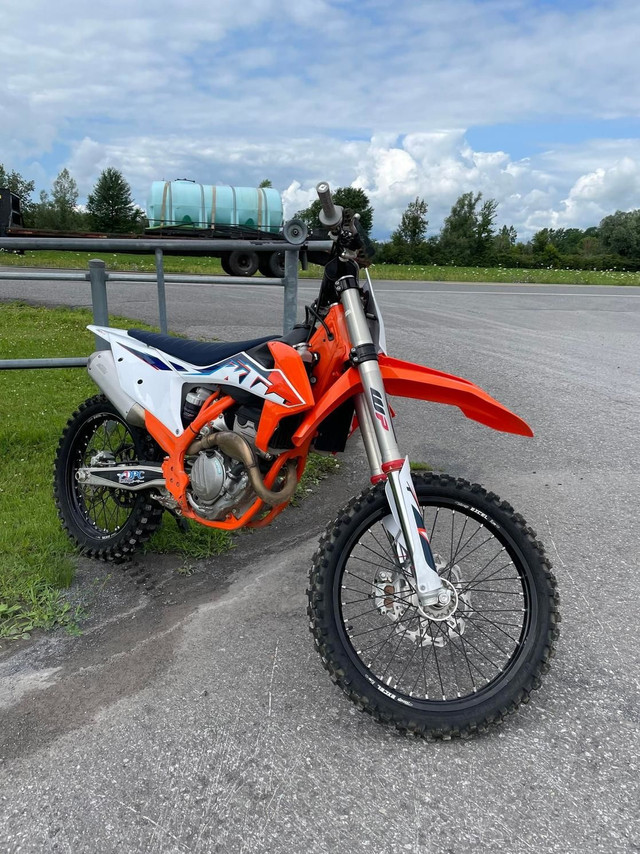2022 KTM 250 SX-F in Dirt Bikes & Motocross in Ottawa - Image 2