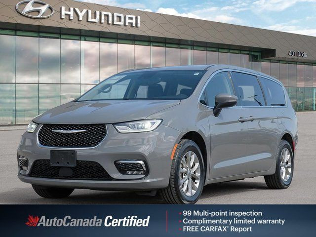 2023 Chrysler Pacifica Touring L in Cars & Trucks in Mississauga / Peel Region