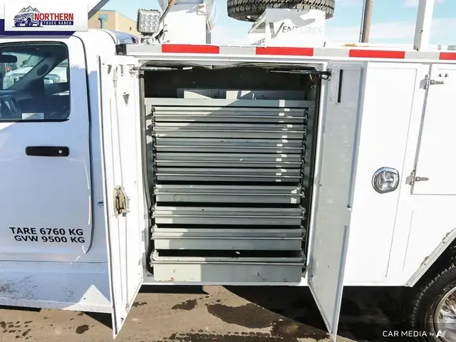 2018 RAM 5500 Chassis ST/SLT REGULAR CAB 4X4 SERVICE TRUCK CR... dans Autos et camions dans Ville d’Edmonton - Image 28