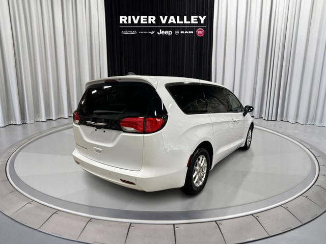 2024 Chrysler Grand Caravan in Cars & Trucks in Strathcona County - Image 3