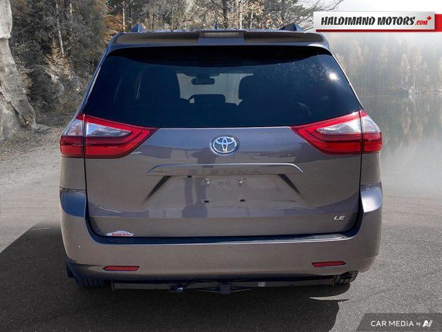 2020 Toyota Sienna LE in Cars & Trucks in Hamilton - Image 4