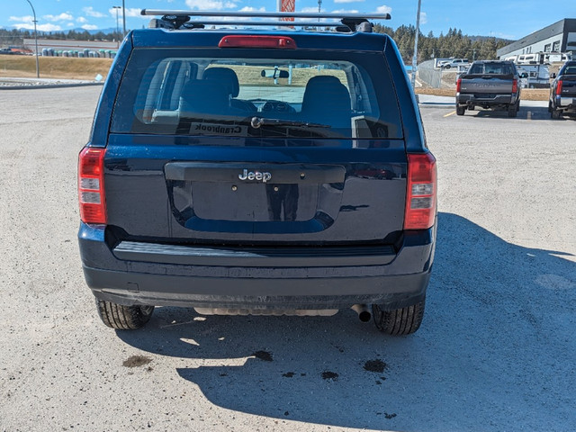 2016 Jeep Patriot Sport Cloth Seats - 5Sp Manual - 2.4L 4Cyl Eng in Cars & Trucks in Cranbrook - Image 4