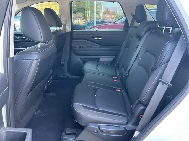 2023 Nissan Pathfinder SL w/Leather/Navi/MemrySeat/WirelessCharg in Cars & Trucks in Kawartha Lakes - Image 12