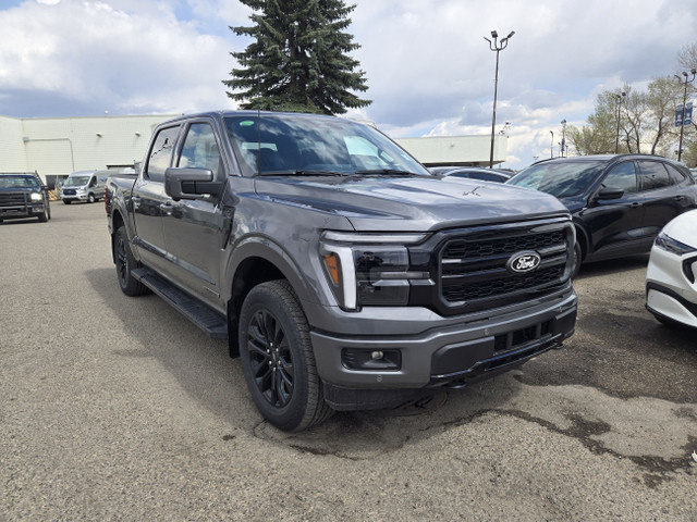 2025 Ford F-150 LARIAT | BLACK APP PKG | MOBILE OFF PKG | TOW PK in Cars & Trucks in Calgary - Image 3