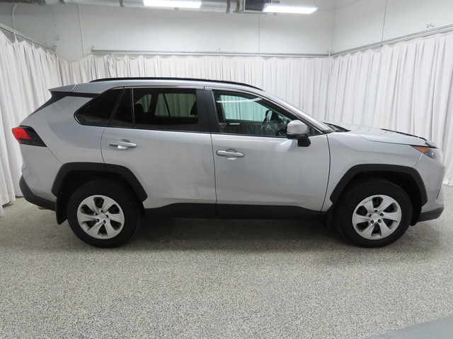 2021 Toyota RAV4 LE AWD in Cars & Trucks in Bridgewater - Image 2