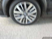 This Front-Wheel Drive vehicle offers heated front seats, a heated steering wheel, and Remote Engine... (image 9)