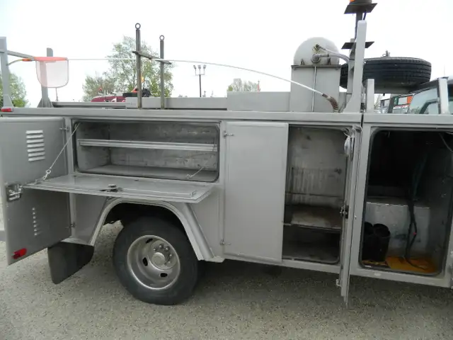 2008 GMC Sierra 3500 SERVICE TRUCK /ONLY 110 000 KMS  dans Autos et camions dans Ville d’Edmonton - Image 16
