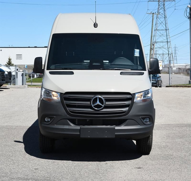 2025 Mercedes-Benz Sprinter 2500 144 Wheelbase High Roof RWD in Cars & Trucks in Laval / North Shore - Image 2