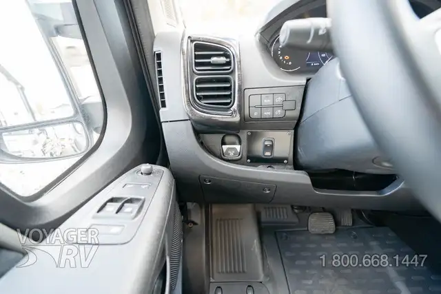 2025 Winnebago Travato 59K in RVs & Motorhomes in Kelowna - Image 35
