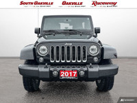 Clean CarFax, No Accidents, 4WD, 3.21 Rear Axle Ratio, Air Conditioning, Alpine Premium Audio System... (image 1)