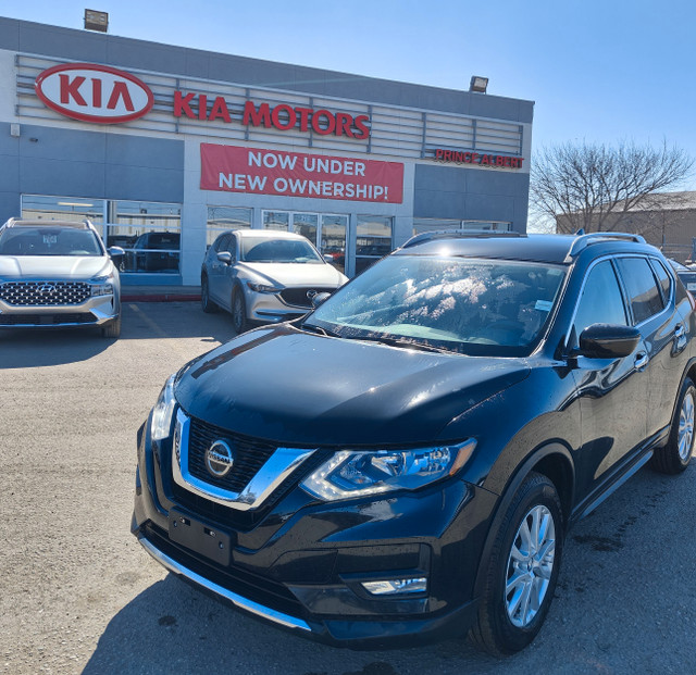 2018 Nissan Rogue SV/AWD/HEATED SEATS/BACKUP CAM/KEYLESS ENTRY A in Cars & Trucks in Prince Albert