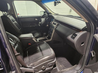 Roomy 11 Flex SEL with leather, heated seats and more. 3.5 liter engine. Ask about our Lease to Own... (image 4)