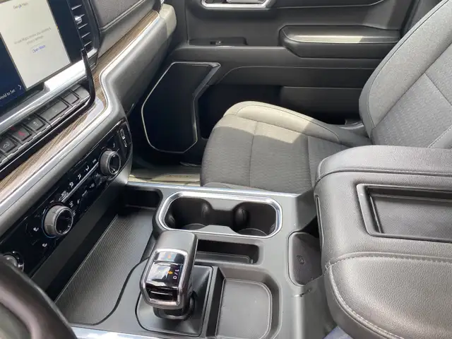 2022 Chevrolet Silverado 1500 RST dans Autos et camions dans Cornwall - Image 26
