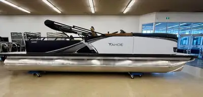 Our new line of Tahoe pontoon boats is here and sure to impress buyers. This Tahoe Tritoon with a ve...
