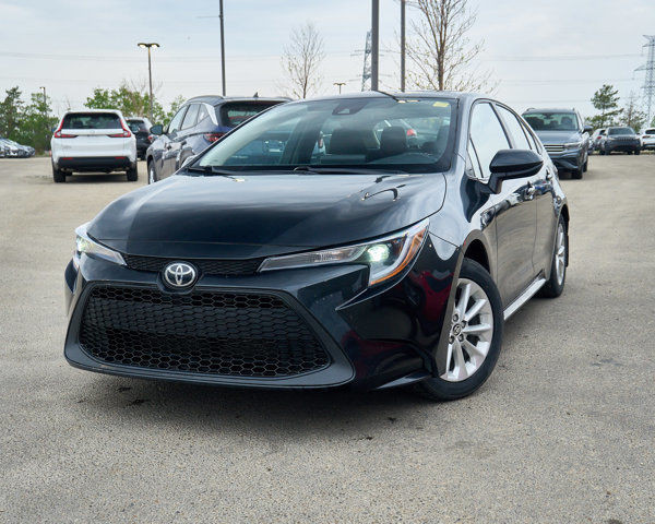 2022 Toyota Corolla LE | Heated Seats and Steering Wheel in Cars & Trucks in Edmonton