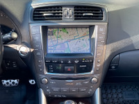 Engine: V6 Cylinder Engine 3.5L/228CI L/100Km City: 11.5 L/100Km Hwy: 7.9 (image 1)