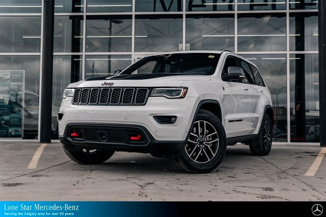 2021 Jeep Grand Cherokee 4X4 Trailhawk in Cars & Trucks in Calgary