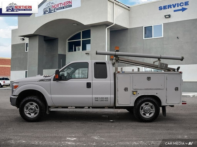 2016 Ford F-350 XLT 2016 Ford F-350 Extended Cab – Utility Bo... in Cars & Trucks in Edmonton - Image 4