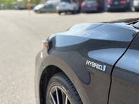 2021 Toyota Camry SE Hybrid No Accident Sporty efficient and stylish this Camry SE Hybrid delivers e... (image 8)