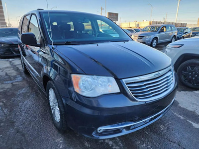 2014 CHRYSLER Town & Country Touring L