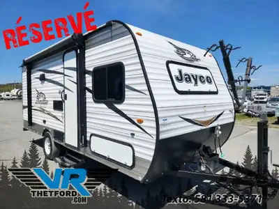 VR Thetford Paiement à partir de 0$/sem. + TX. 2018 JAYCO Jay Flight SLX 174BH Caravane de voyage 17...