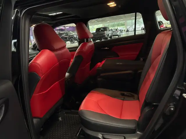 2024 Toyota Highlander XSE NOIR 7 PLACES SIÈGES EN CUIR TOIT OUV in Cars & Trucks in Saint-Jean-sur-Richelieu - Image 10