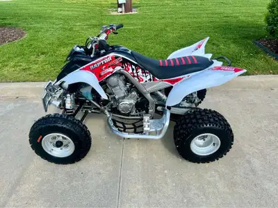 APPLY NOW: https://www.ridecollective.ca/get-pre-approved The 2012 YAMAHA RAPTOR 700R is a high-perf...