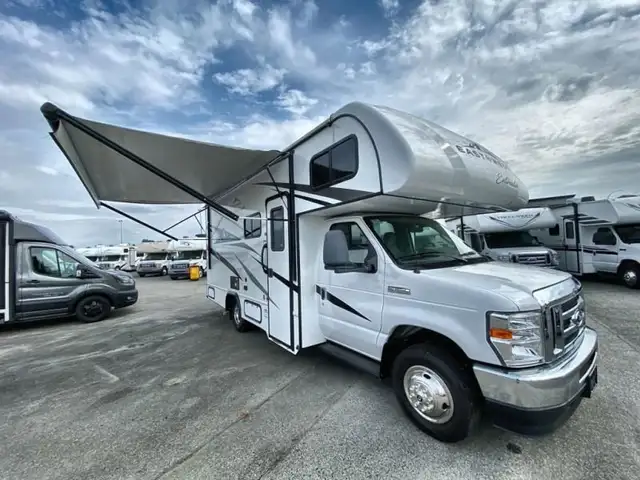 2023 EAST TO WEST Entrada 2200S in RVs & Motorhomes in Abbotsford - Image 4