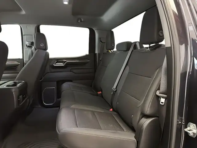 2023 Chevrolet Silverado 1500 LT Trail Boss 4x4 Crew Cab Gros ec in Cars & Trucks in Laval / North Shore - Image 7