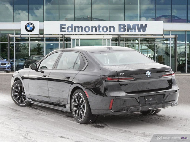  2023 BMW i7 xDrive60 Sedan in Cars & Trucks in Edmonton - Image 4