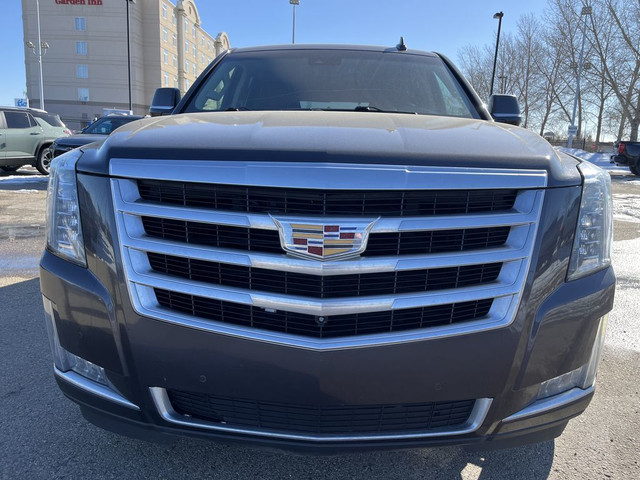 2016 Cadillac Escalade Luxury Collection | LOADED | 22 INCH RIMS in Cars & Trucks in Edmonton - Image 3