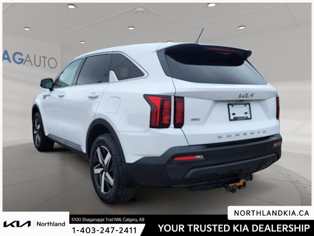 2022 Kia Sorento LX in Cars & Trucks in Calgary - Image 2