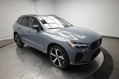 NAVIGATION, PANORAMIC ROOF, HEATED FRONT SEATS, LANE DEPARTURE WARNING, ADAPTIVE CRUISE CONTROL, SAT...