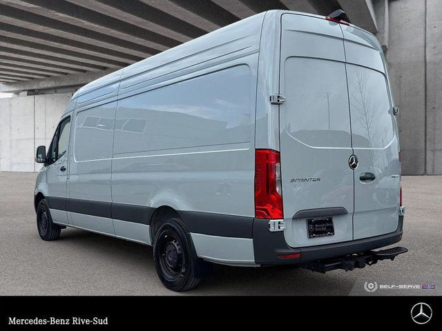2025 Mercedes-Benz Sprinter 2500 170 Wheelbase High Roof RWD in Cars & Trucks in Longueuil / South Shore - Image 3