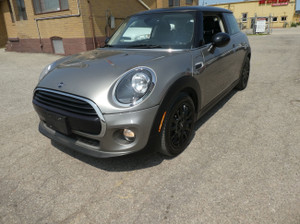 2019 MINI Cooper Cooper PANORAMIC SUNROOF