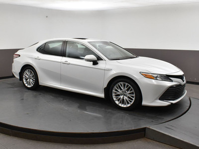 2020 Toyota Camry Hybrid XLE ** CERTIFIED **