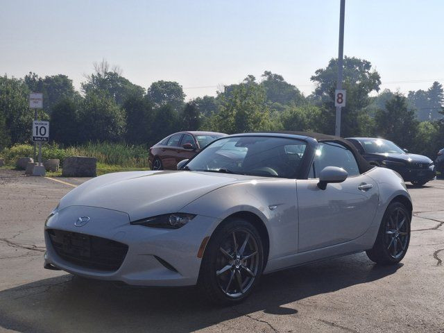 2016 Mazda MX-5 GT Convertible | Auto | Leather | Nav in Cars & Trucks in Guelph