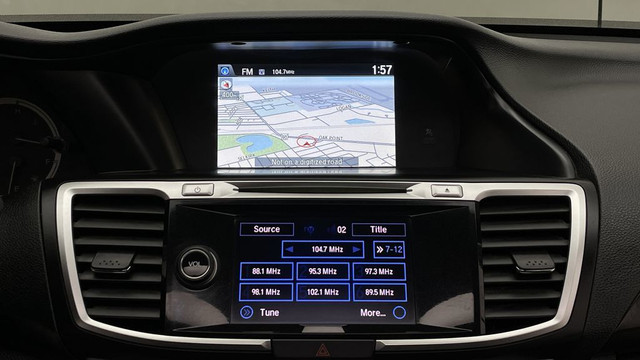 2015 Honda Accord Touring Sedan - Leather, Sunroof, Navigation in Cars & Trucks in Winnipeg - Image 4