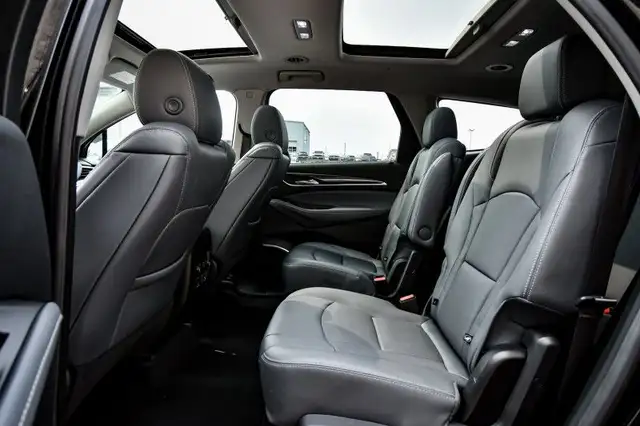 2021 Buick Enclave Premium - Cooled Seats - Leather Seats in Cars & Trucks in Ottawa - Image 32