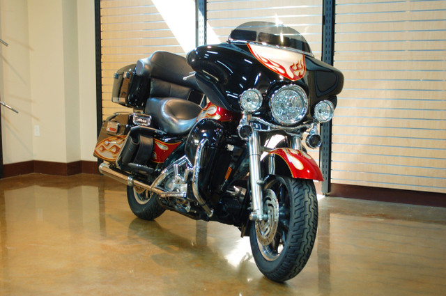 2006 HARLEY DAVIDSON Electra Glide Classic in Touring in Medicine Hat - Image 3