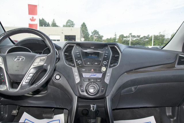 2013 HYUNDAI SANTA FE in Cars & Trucks in Oshawa / Durham Region - Image 4