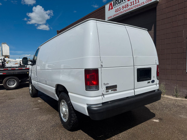 2011 Ford E-250 Cargo Van Low KM! in Cars & Trucks in Calgary - Image 3