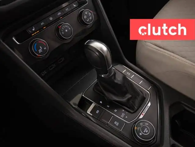 2018 Volkswagen Tiguan Trendline AWD w/ Convenience Pkg w/ Apple in Cars & Trucks in Bedford - Image 34