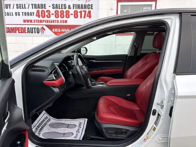 2019 Toyota Camry XSE | RED LEATHER INTERIOR | HEATED SEATS | SU in Cars & Trucks in Calgary - Image 11