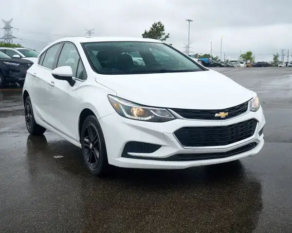 2018 Chevrolet Cruze LT | Sunroof | Backup Cam | Blindspot in Cars & Trucks in Edmonton - Image 8